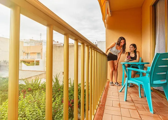 Apartamentos El Oasis
