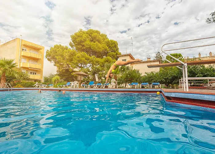 Apartamentos El Oasis